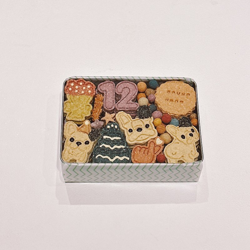 Happy birthday tin box cookies for dogs. pet treats - ขนมคบเคี้ยว - อาหารสด 