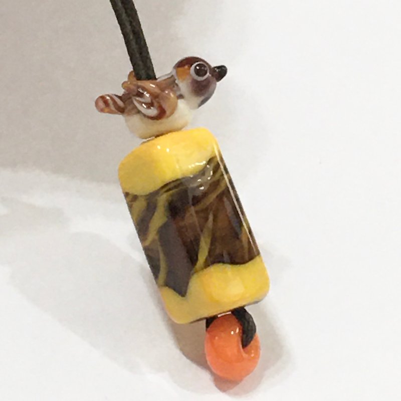 Small sparrow and abstract art square glass bead long necklace - สร้อยคอยาว - แก้ว สีส้ม