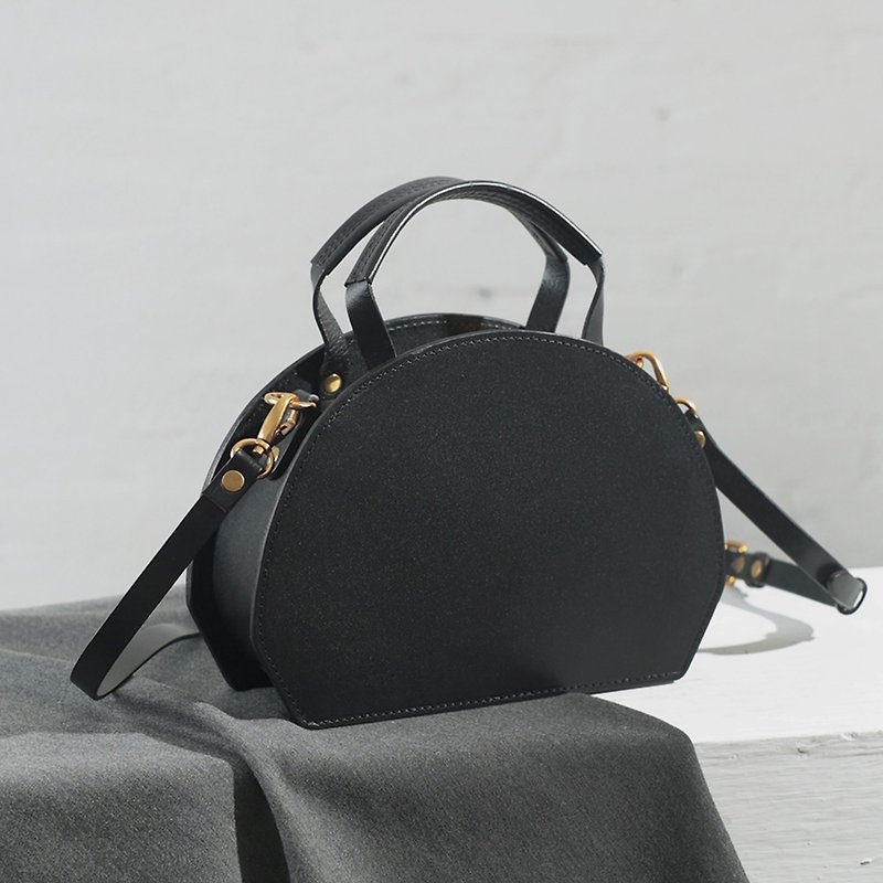New AMEET still life series one-shoulder diagonal portable semicircle bag 5 colors - Handbags & Totes - Genuine Leather Black