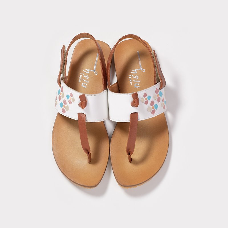 Hsiu-embroidery sandals - Sandals - Genuine Leather White