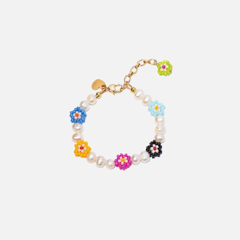 Beaded Primrose Pearl Bracelet - สร้อยข้อมือ - แก้ว หลากหลายสี