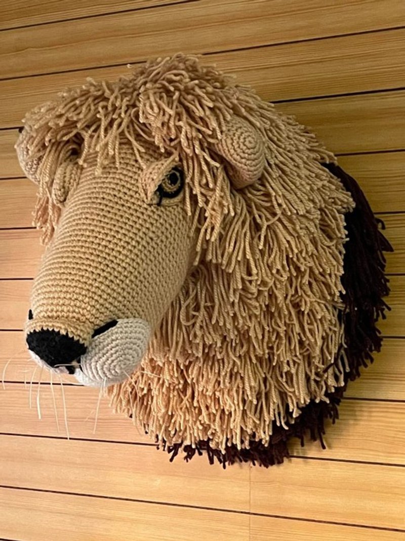 かぎ針編み動物雄ライオンヘッド飾り【インテリア】壁掛けデコレーション - 壁貼/牆壁裝飾 - 棉．麻 卡其色