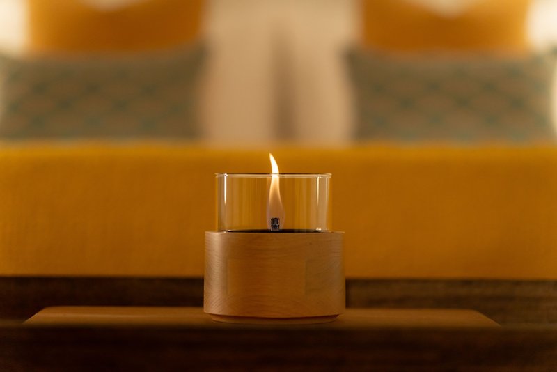 【Tenderflame】Tabletop flame mood lamp Lotus 12 Oak - โคมไฟ - แก้ว 