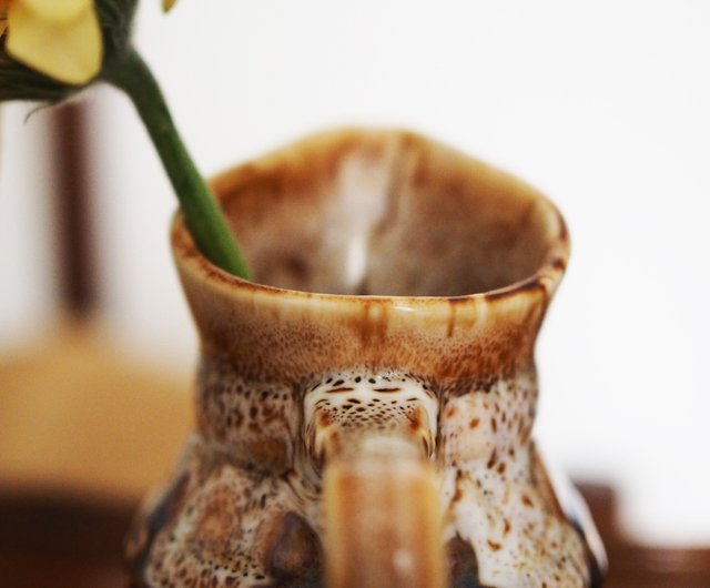 陶器製ブラウン花瓶 ZARA home 陶器製ブラウン花瓶 - メルカリ