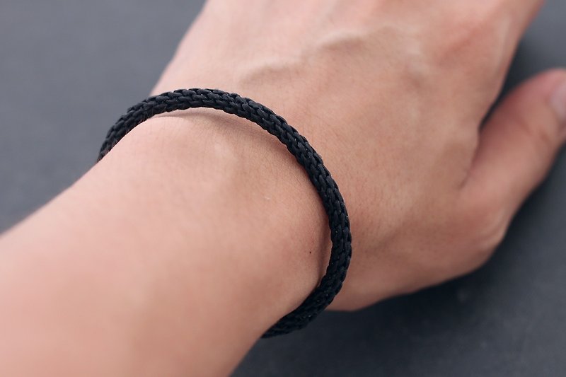Woven Bracelets Basic Friendship Unisex Boy Black Cord - สร้อยข้อมือ - ผ้าฝ้าย/ผ้าลินิน สีดำ