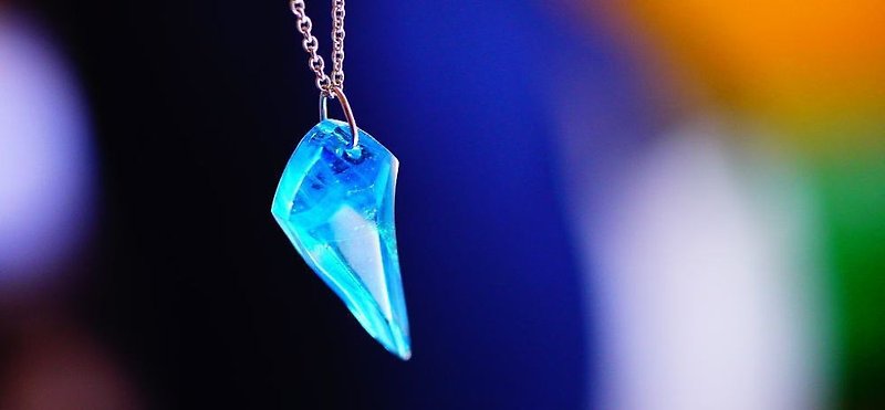 [Made to order] ICE FANG --Angel of Water - - Necklaces - Glass Blue