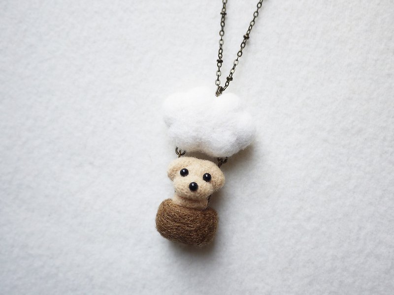 Petwoolfelt - Needle-felted Sky Travel Dog (necklace/bag charm) - Necklaces - Wool White