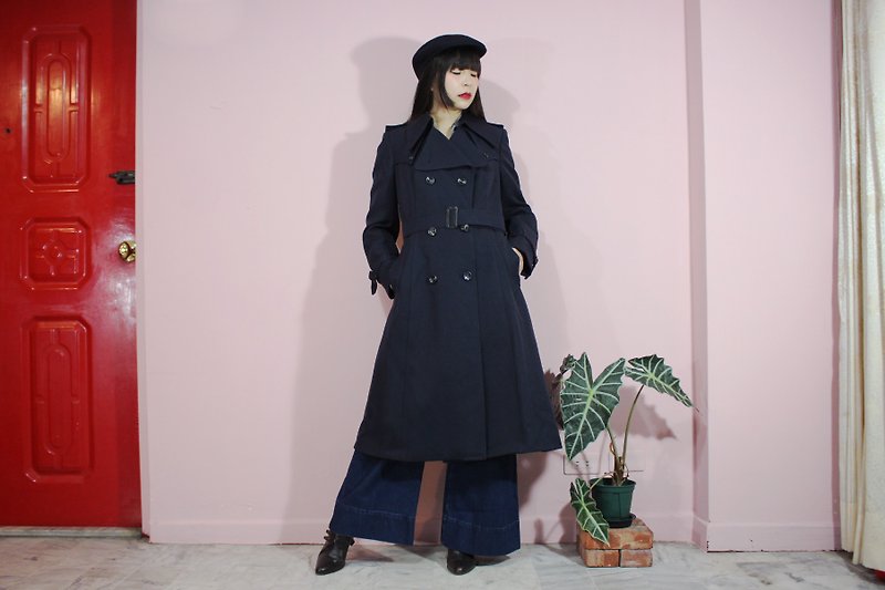 [Vintage Coat] (Made in Italy) Dark blue belt double pocket vintage coat trench coat - Women's Blazers & Trench Coats - Cotton & Hemp Blue