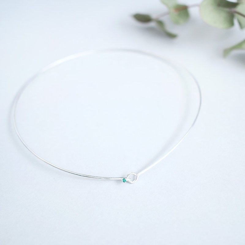 Emerald Wire Choker Necklace Silver 925 - สร้อยคอ - โลหะ สีเขียว