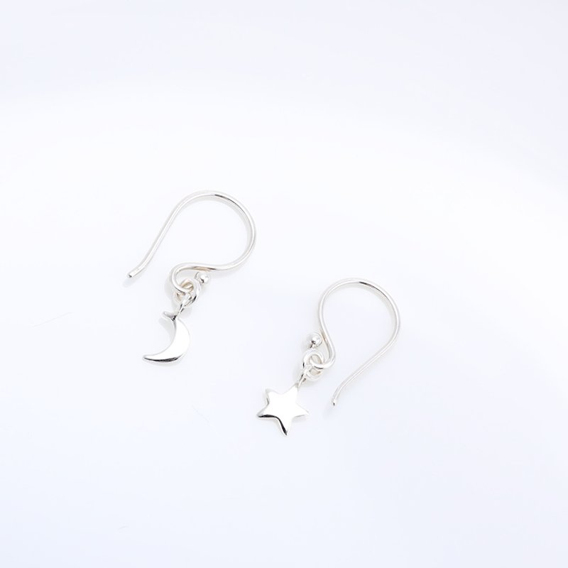 Moon and star s925 sterling silver earrings (changeable ear clips) gift