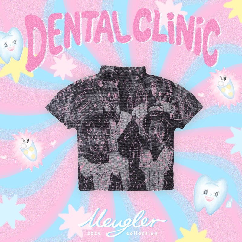 Meugler Niu Chou Island Niu Chou Dental Maid Photo Pattern Print Girl Pleated Short Sleeve T-shirt - เสื้อผู้หญิง - เส้นใยสังเคราะห์ สีดำ