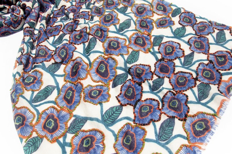 喀什米爾Cashmere/水煮羊毛披肩/針織圍巾/刺繡圍巾/羊絨披巾-花 - 圍巾/披肩 - 羊毛 多色