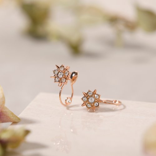 in the mirror polaris loop-fit earring PG ループフィットイヤリング 星 スター ピンクゴールド