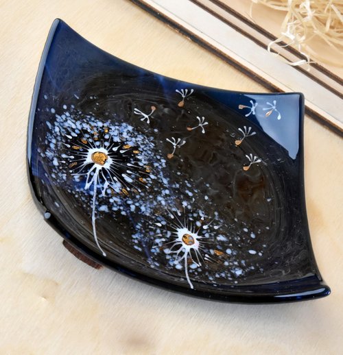タンポポの金縁プレート タンポポの金縁プレート