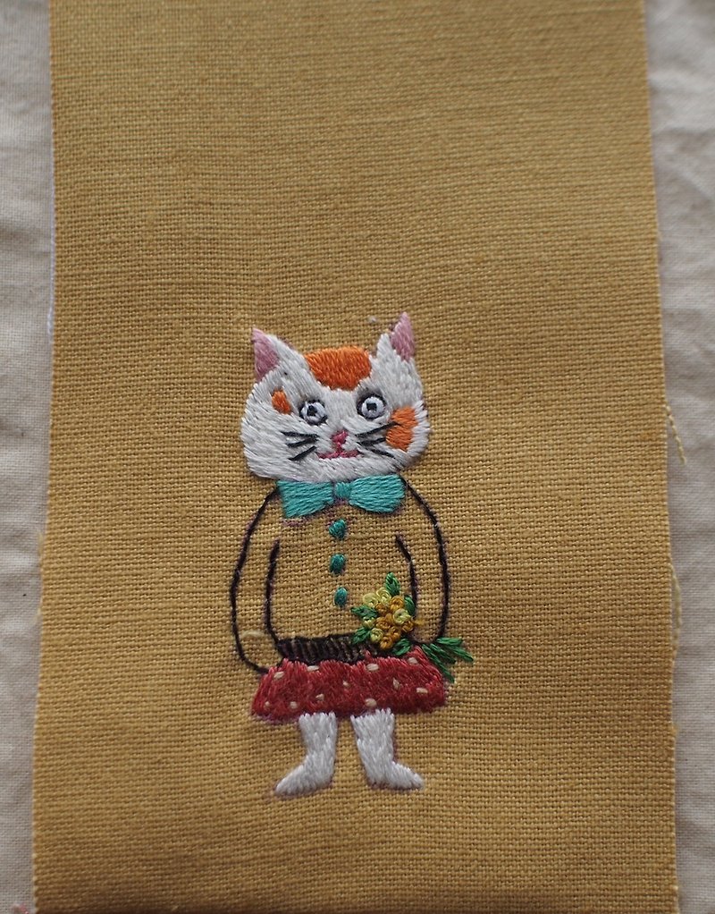 Eating Guy*Embroidered Eco-Chopsticks Bag (With Bamboo Spoon/Chopsticks)-Cat - กล่องเก็บของ - ผ้าฝ้าย/ผ้าลินิน 