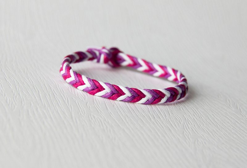 From shallow to deep-fine gradient purple red / hand-woven bracelet - Bracelets - Other Materials 