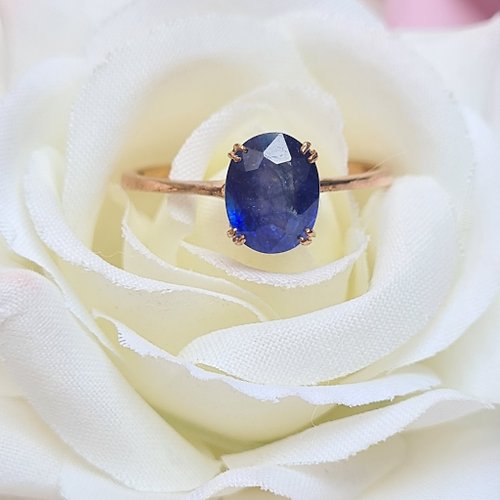 charissagemstone 天然藍寶石尺寸 6×8 毫米銀鍍玫瑰金戒指