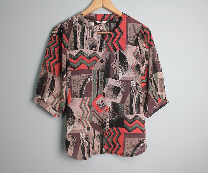 FOAK vintage fantasy planet red and green geometric shirt - Women's Shirts - Other Materials 