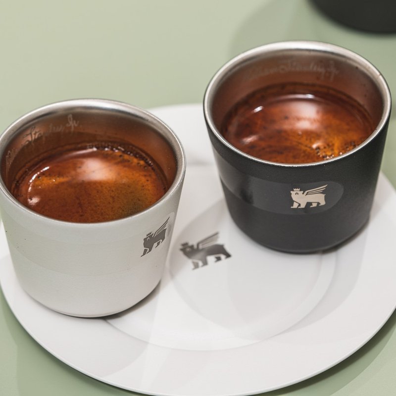 STANLEY(スタンレー)モーニングライト2層ステンレスエスプレッソカップ&プレートセット/モーニングミストホワイト - マグカップ - ステンレススチール 