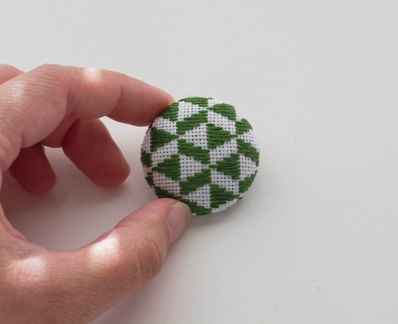 Spur embroidery brooch hairpin pin accessories green - เครื่องประดับผม - ผ้าฝ้าย/ผ้าลินิน สีเขียว
