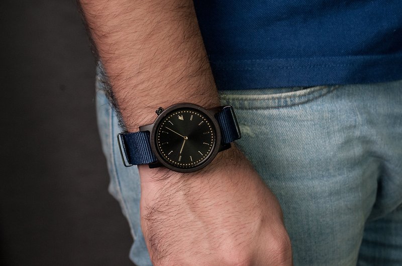 プライム1.0.1ダークハードウッド木製時計-ネイビー42mm - 腕時計 ユニセックス - 木製 ブルー
