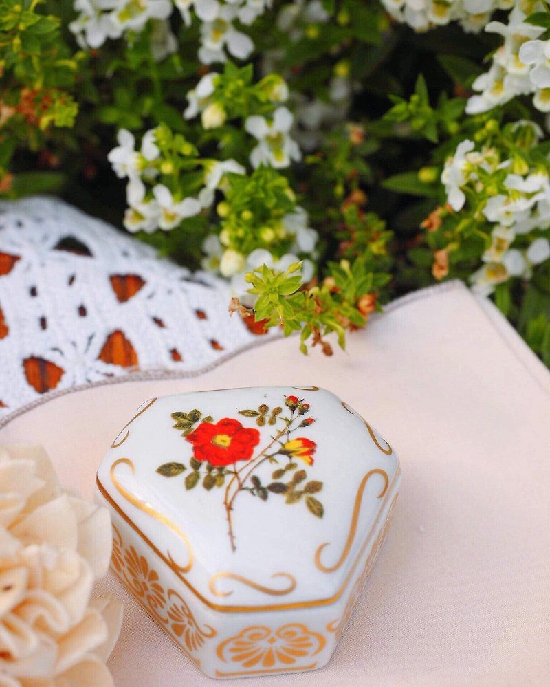 Queen Josephine's Rose Garden Bone Porcelain Box Saffron C Style JS - Items for Display - Porcelain Red