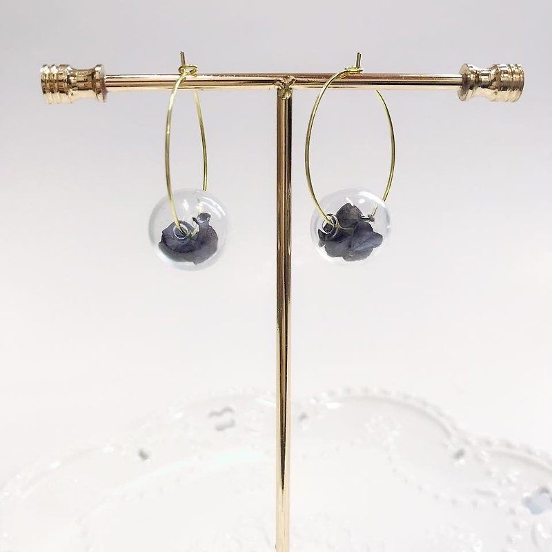 Glass ball Black Preserved Flower Earrings Christmas Gift Big Hoop - Earrings & Clip-ons - Glass Black