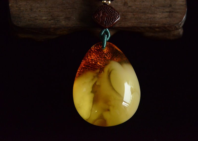 [アカシアアカシア]琥珀色の自然なアンバーの有機宝石古典的なアートネックレス - ネックレス - 宝石 イエロー