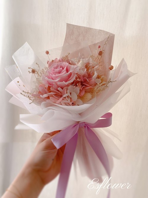 Velvet Baby Pink Immortal Rose Lover Bouquet with Card Bag - Shop esflower  Dried Flowers & Bouquets - Pinkoi