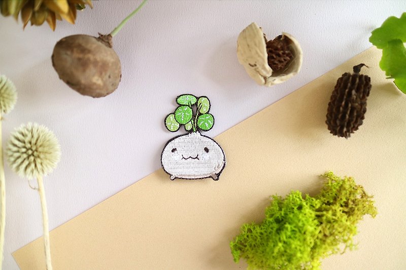 Mountain Tortoise Badge-Electric Embroidery Badge-Pin Style - เข็มกลัด/พิน - งานปัก สีเขียว