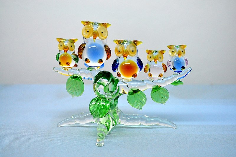 Crystal glass owl family portrait guardian - ของวางตกแต่ง - แก้ว 