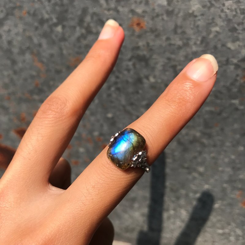 【Lost And Find】NaturalLabradorite  925 ring - แหวนทั่วไป - เครื่องเพชรพลอย สีน้ำเงิน