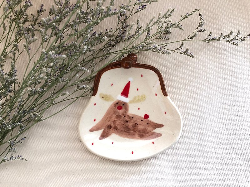 Hand made gold packet saucer - Christmas moose - จานเล็ก - เครื่องลายคราม สีแดง