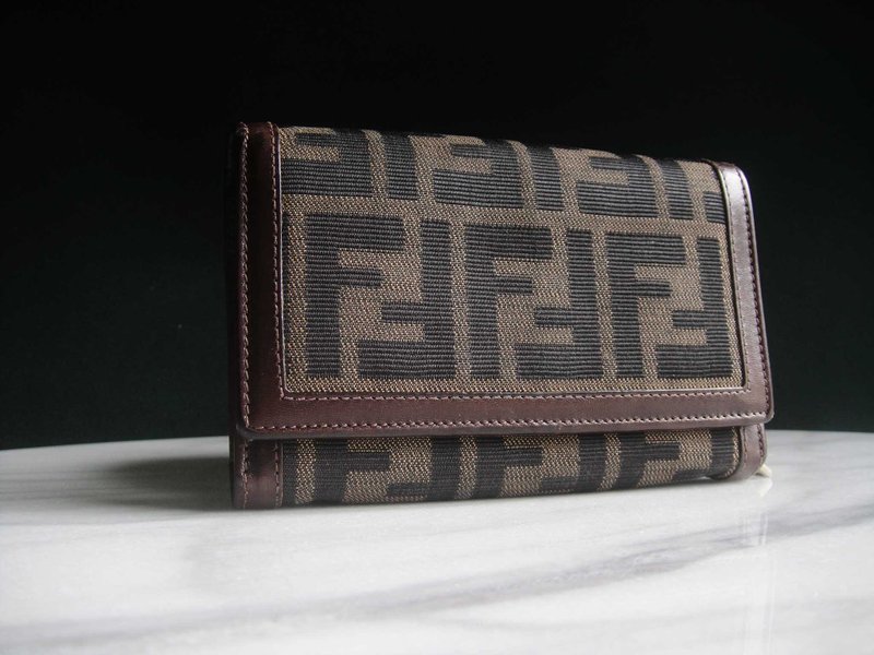 輝煌年代 OLD ERA _FENDI イタリア製 ヴィンテージ ミディアムウォレット - 財布 - その他の素材 