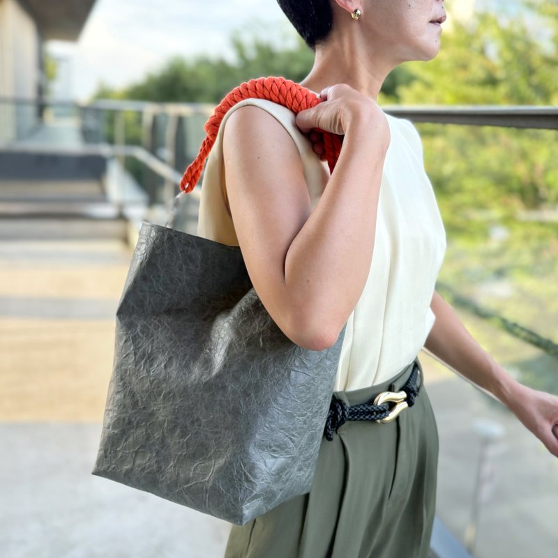 【東京直送】特殊材質環保繩帶肩背包 olive gray × orange - 側背包/斜背包 - 防水材質 綠色