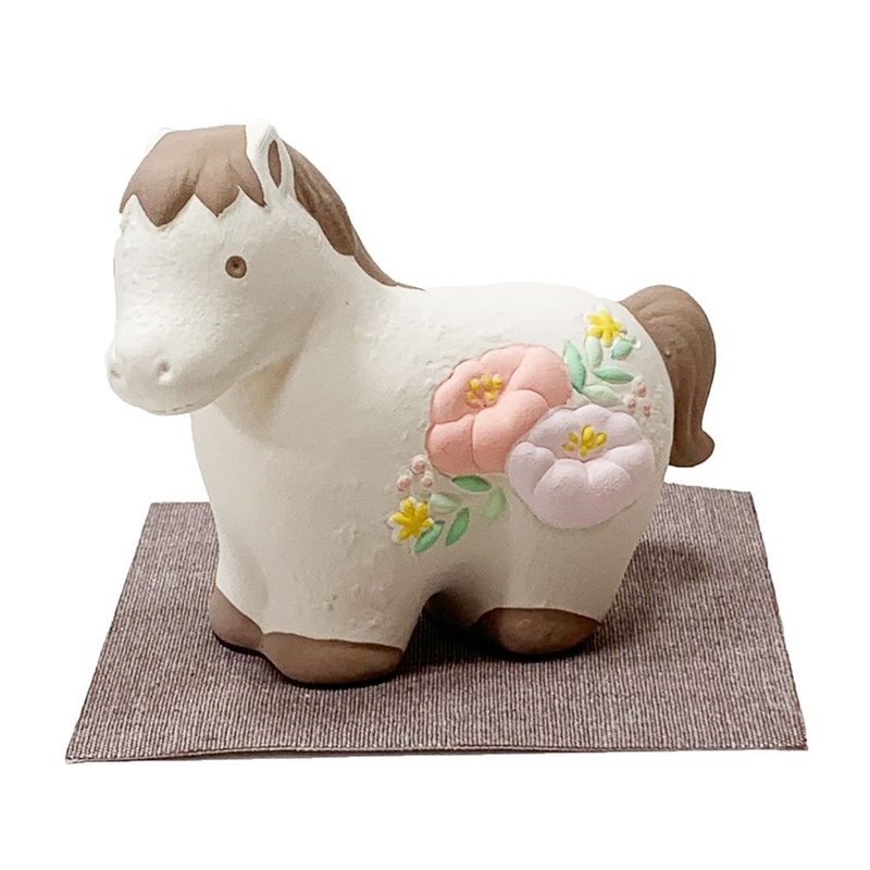 【預購】馬年陶瓷手作擺飾－ilo馬(牛奶白) - 擺飾/家飾品 - 陶 