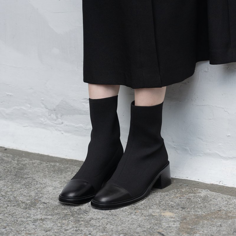 Spliced ​​leather - skin-fitting sock-like wool boots - black - รองเท้าบูทสั้นผู้หญิง - หนังแท้ สีดำ