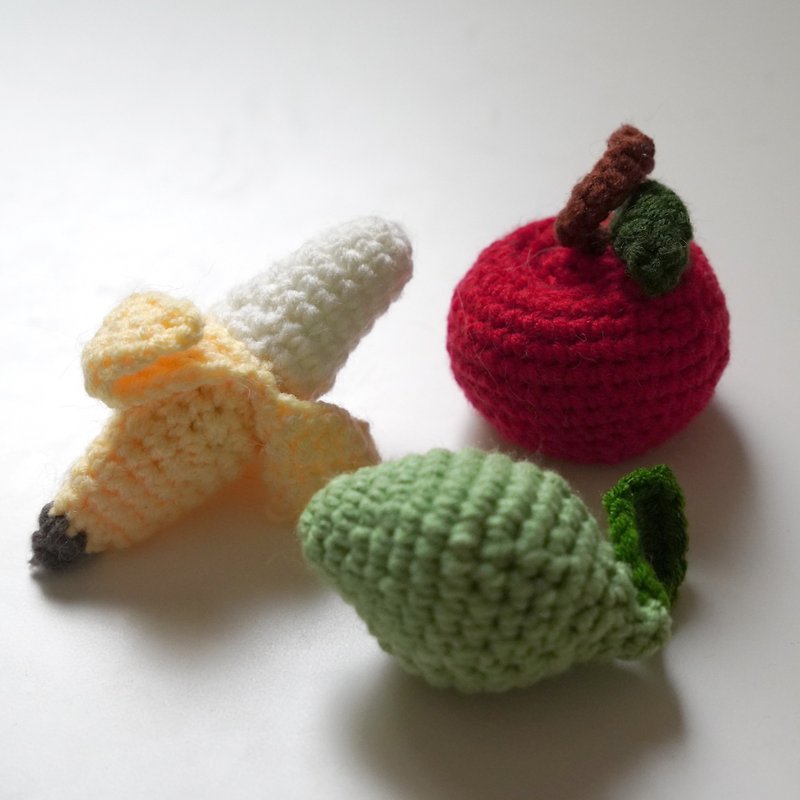 Handmade cat grass crochet toys red apple yellow banana green lemon - ของเล่นสัตว์ - ผ้าฝ้าย/ผ้าลินิน 