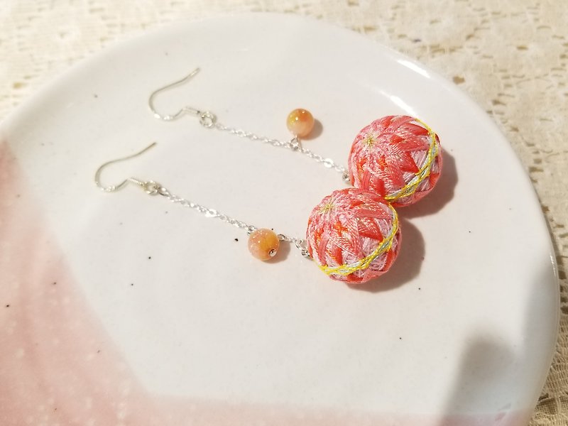 Colorful Line Day and Small Ryukyu Earrings - Deep Chrysanthemum (All Hands) - Earrings & Clip-ons - Thread Pink
