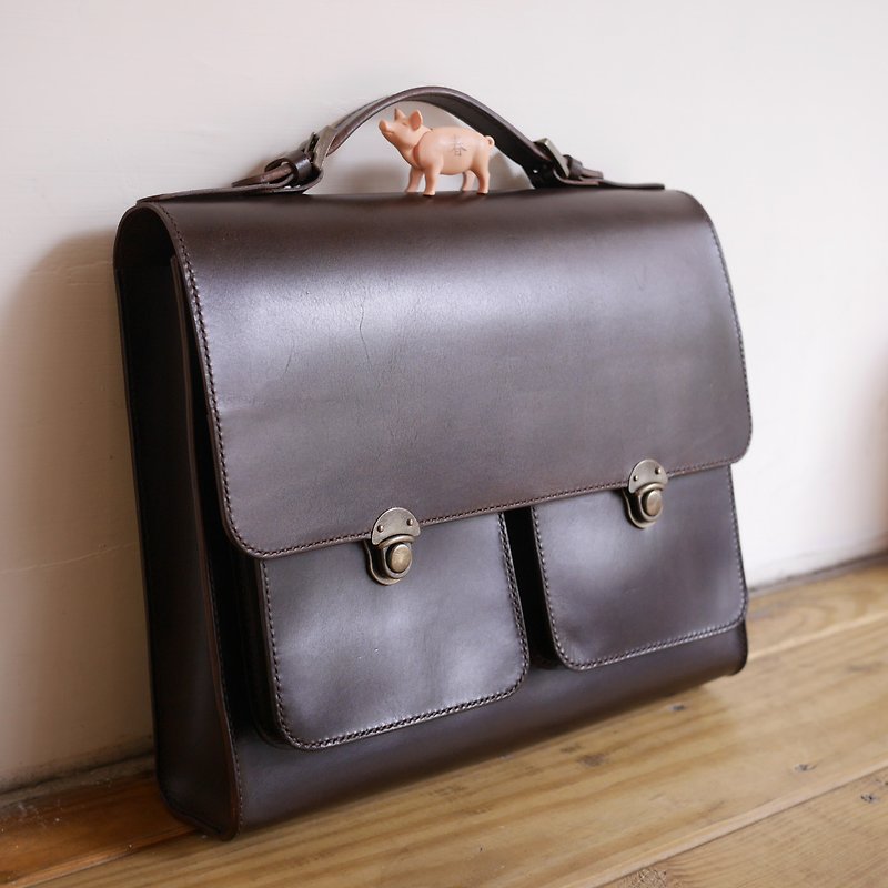 Bisheng briefcase - กระเป๋าคลัทช์ - หนังแท้ สีดำ