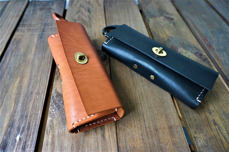 Leather glasses case // leather sunglasses cover // glasses case // Classic - Glasses & Frames - Genuine Leather 