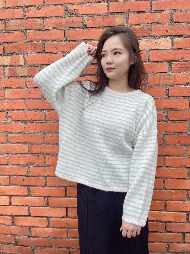 Venus Striped Slimming Top (Blue) - Made in Taiwan - Knitted Sweater - Sweater - Women's Sweaters - Polyester Blue