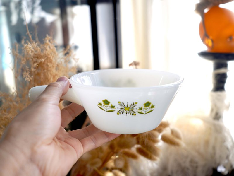 美國中古FIRE KING白玉色湯碗綠色小花圖案沙拉碗 古董玻璃餐具 - 碗 - 玻璃 白色