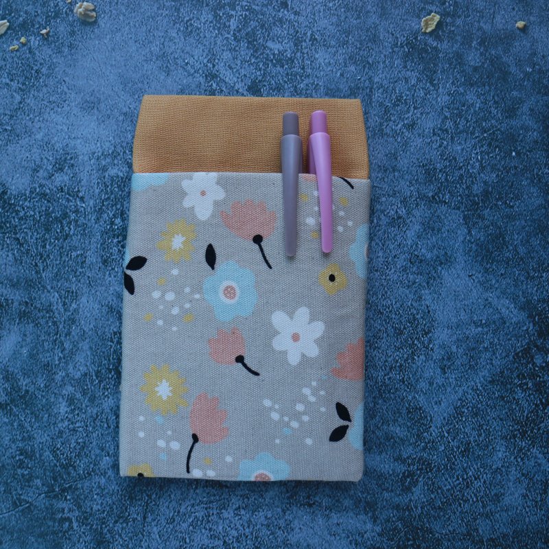 [Cute little flower] Pocket pencil case, nurse pencil case, doctor pencil case, teacher pencil case - กล่องดินสอ/ถุงดินสอ - ผ้าฝ้าย/ผ้าลินิน 