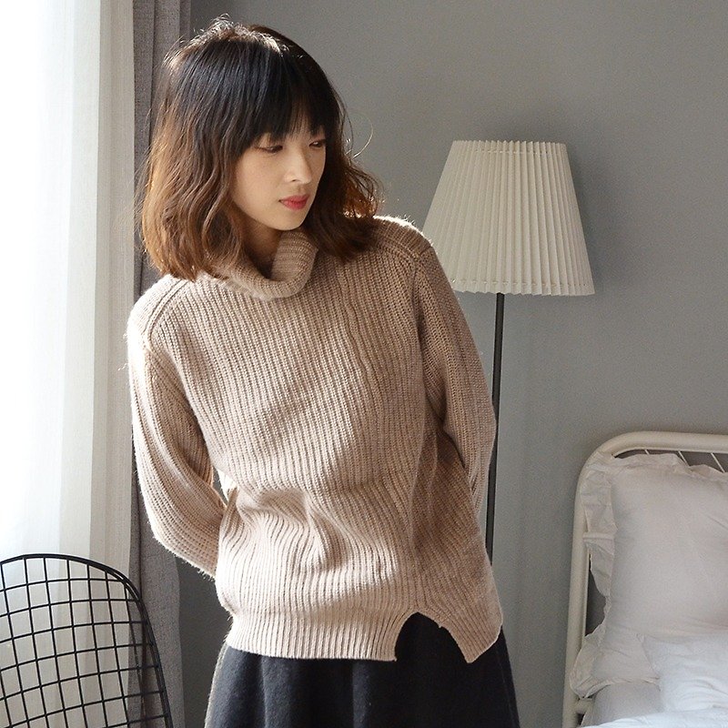不規則開衩高領毛衣|毛衣|羊毛+羊絨+聚酯纖維|獨立品牌|Sora-83 - 毛衣/針織衫 - 羊毛 