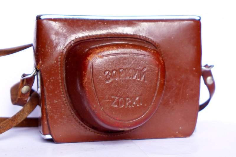 Zorki-10 genuine hard case bag with strap leather rangefinder camera KMZ USSR - 相機/拍立得/底片相機 - 真皮 咖啡色
