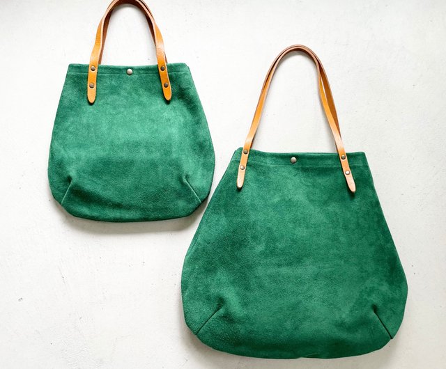 Y-19082615　牛　床ベロア　500ds程度　一頭　1.3mm-1.5mm　4色　4枚 Y-19082615 牛 床ベロア 500ds程度 一頭 1.3mm-1.5mm 4色 4枚