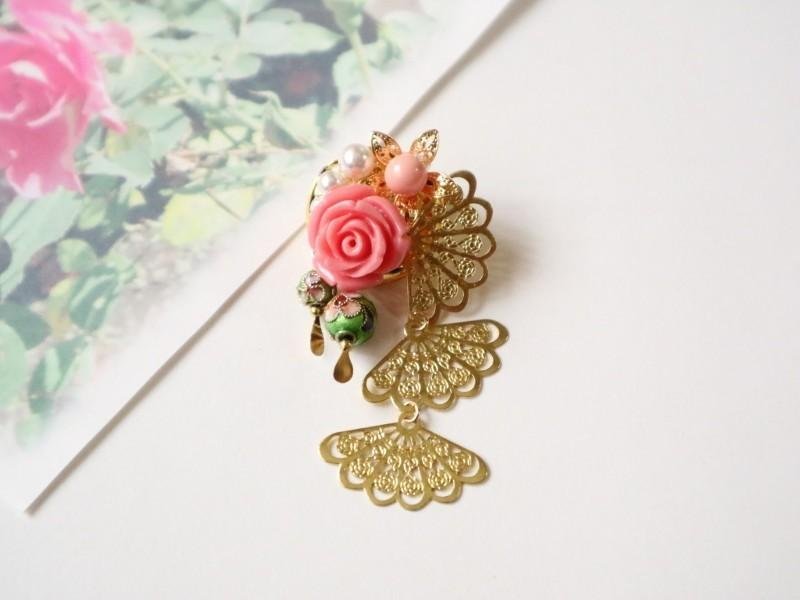 卓文君　中国 中華 歴史 伝説 幻想 ファンタジー 花 薔薇 バラ 扇 七宝 ピンク ブローチ かんざし 簪 釵 歩揺 司馬相如 落雁美人 優雅 揺れる - 胸針 - 其他材質 粉紅色