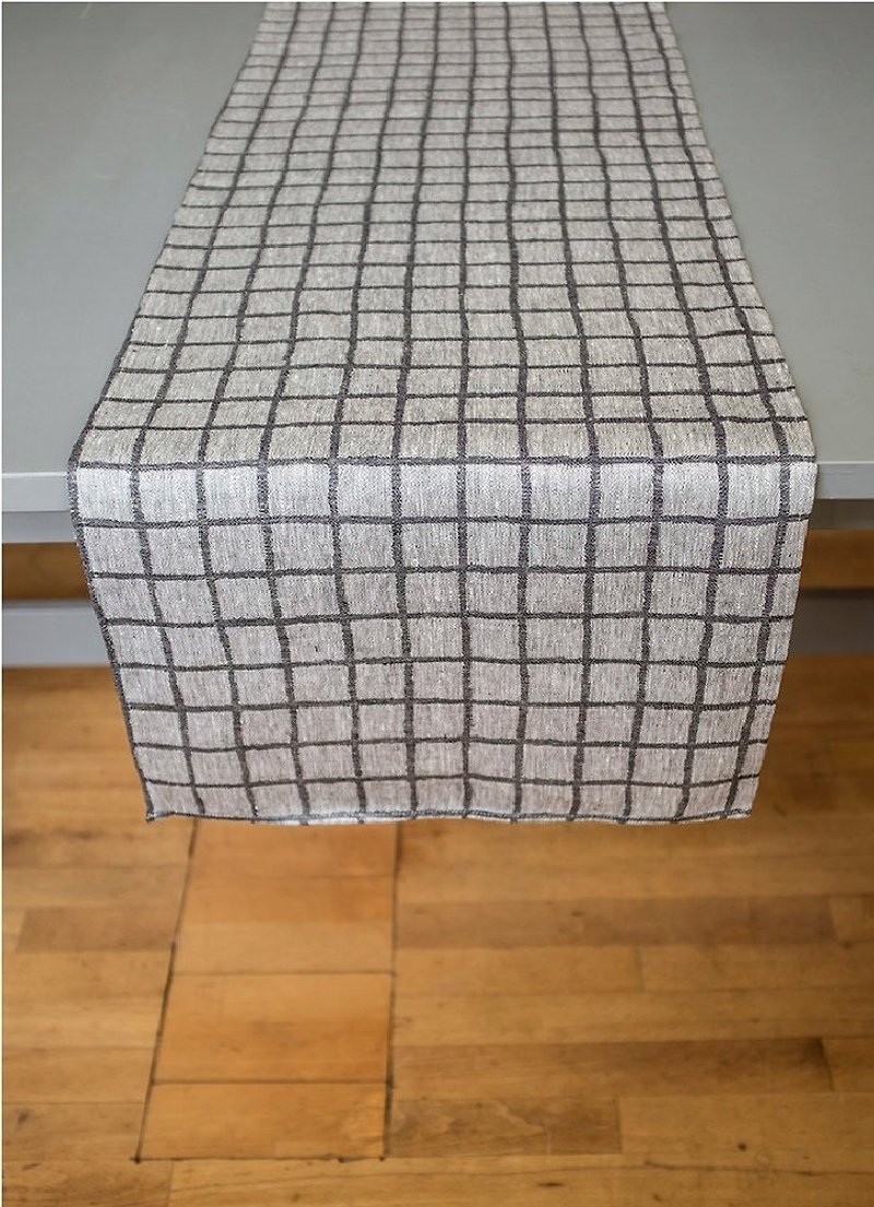Nordic style designer – checkered table flag, grey black Rutig Table Runner, Black - ผ้ารองโต๊ะ/ของตกแต่ง - ผ้าฝ้าย/ผ้าลินิน สีเทา