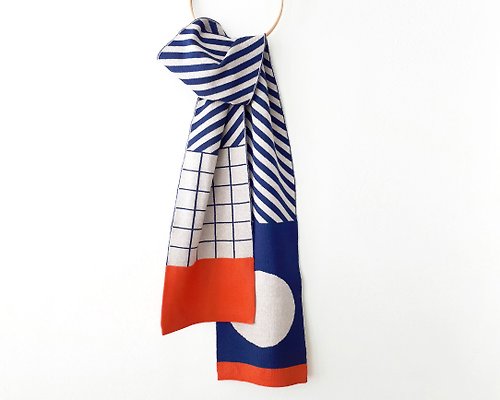Olula Pure wool scarf for him or her. Best quality scarves with super trendy designs